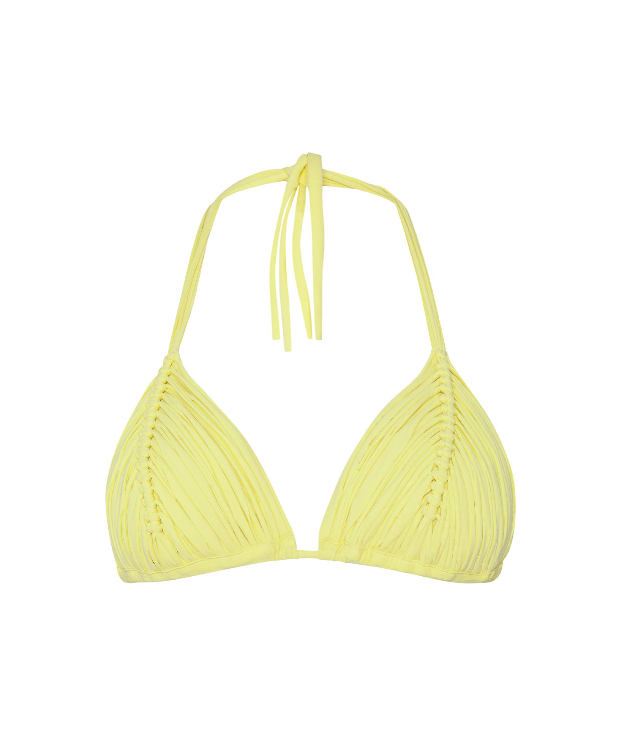 Gele macramé triangel bikini top op witte achtergrond