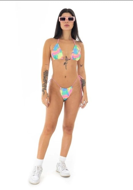string bikinis (1)